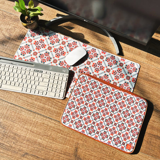 Fez 'Carpet' | Macbook & Laptop Sleeve